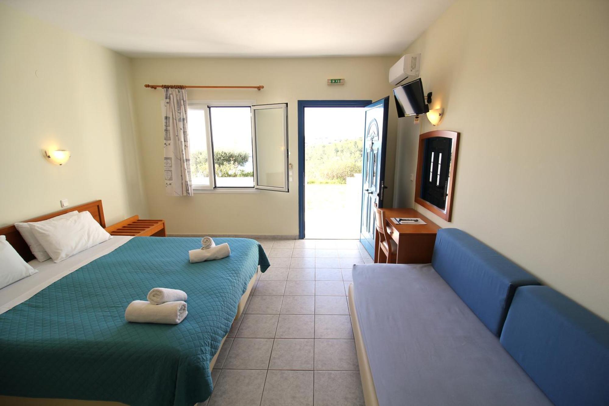 Afrato Village Sea View Apartments ตราเปซากิ ภายนอก รูปภาพ