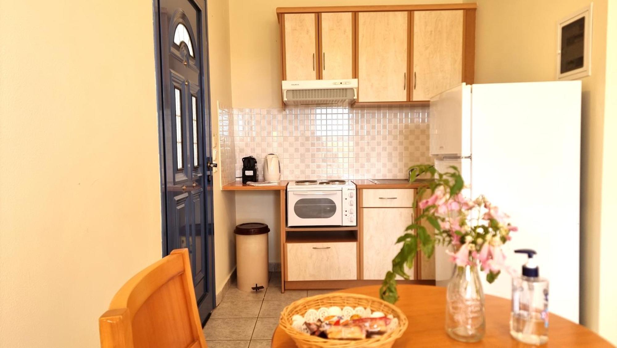 Afrato Village Sea View Apartments ตราเปซากิ ภายนอก รูปภาพ