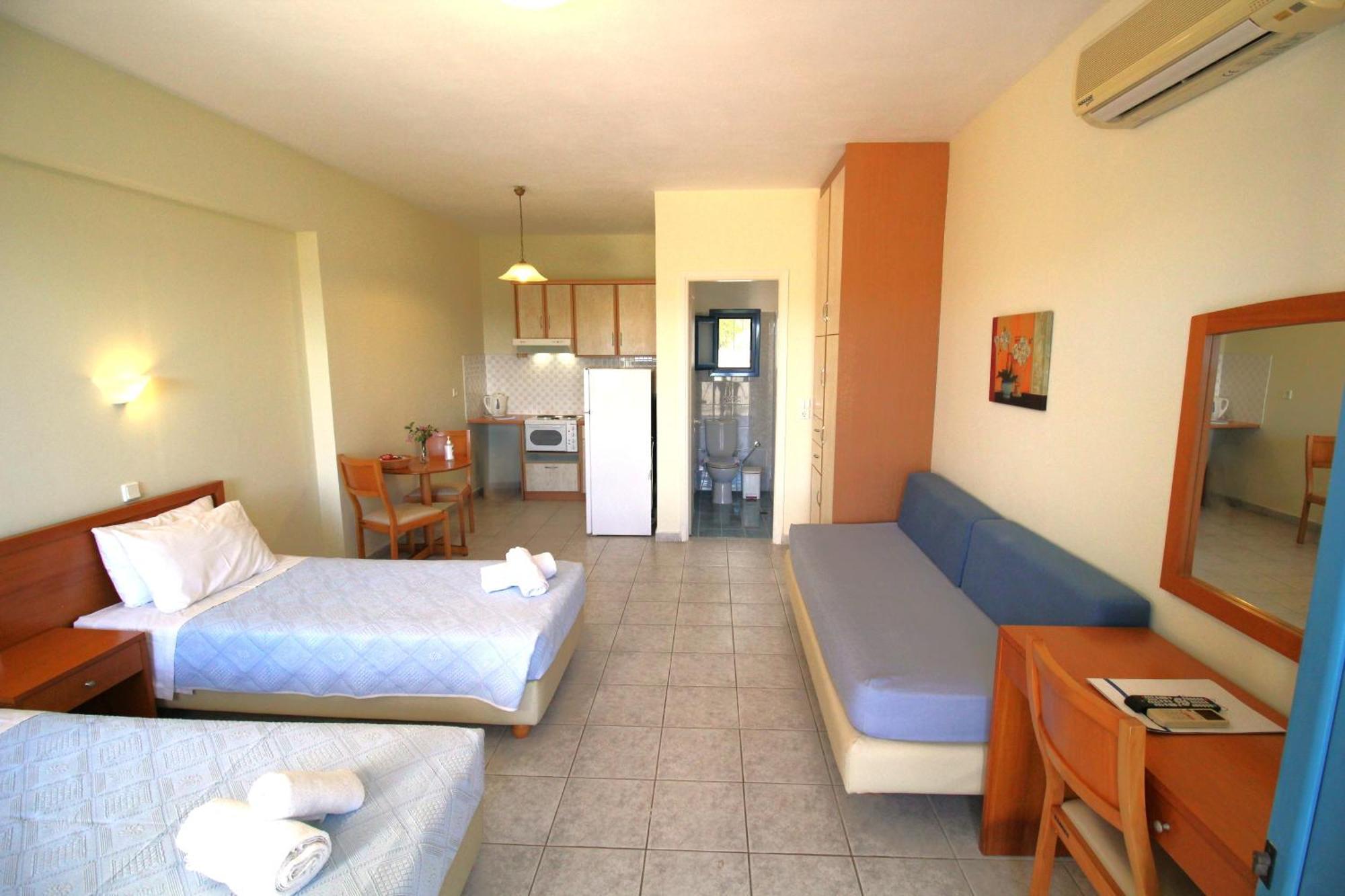 Afrato Village Sea View Apartments ตราเปซากิ ภายนอก รูปภาพ